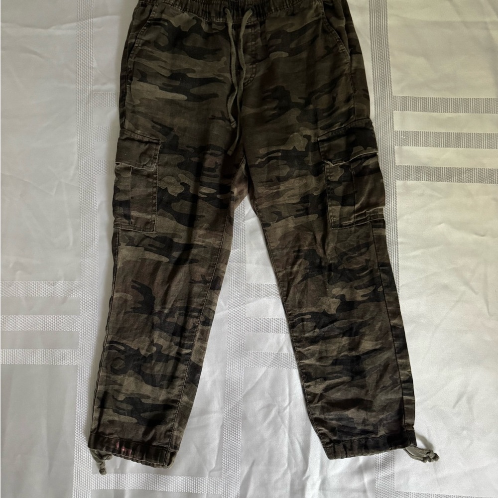 Sanctuary Women’s Camo Cargo Pants in Olive Camouflage